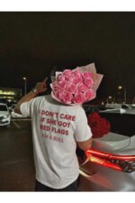 Erkek Beyaz I DON'T CARE IF SHE GOT RED FLAGS I AM A BULL %100 Pamuk Bisiklet Yaka Tişört - Image 2